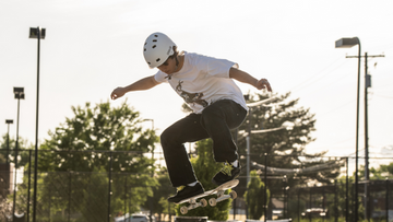 Should You Wear a Helmet When Skateboarding?