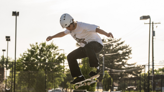 Should You Wear a Helmet When Skateboarding?